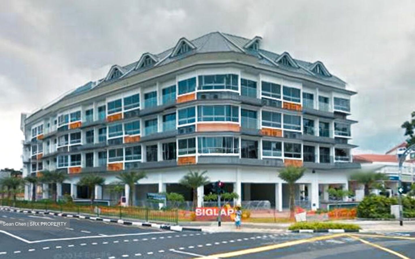 Siglap Centre (D15), Shop House #583466061